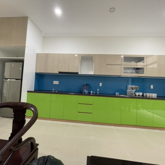 Tủ bếp giá rẻ 14TP